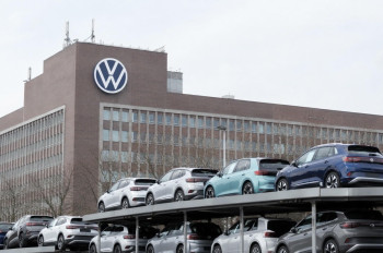 Volkswagen šetří a propouští. Náklady ale dál rostou