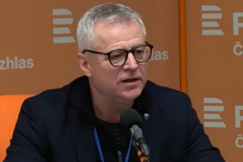 Pavel zlehčuje Kolářovu roli, tvrdí Marková. Připomíná jeho vliv