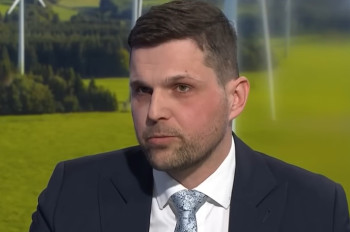 Paukner vyhlásil válku médiím. Ve hře jsou dotace za stovky milionů