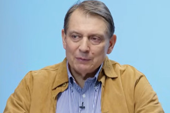 Ekonomický Einstein? lež jako věž. Paroubek se pustil do Kalouska i ČT