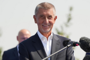 Evropa si na válku začíná zvykat, varoval Babiš