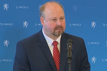 Ústavní soud překročil podle Tejce své pravomoci
