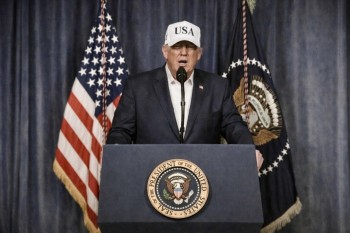 Trumpův plán pro Hormuz. Mise, nebo krok k válce?