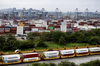 Panama ruší hongkongské koncese u průplavu a mění mapu obchodu