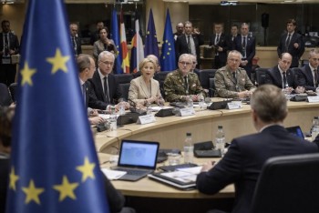 Evropská obrana na dluh. Spor z Polska se týká celé EU