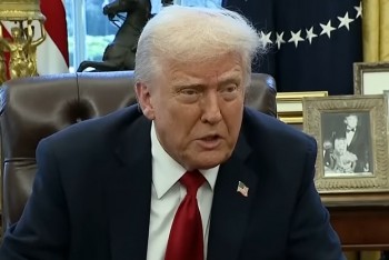 Obraz Trumpa jako Spasitele vyvolal bouři i mezi spojenci