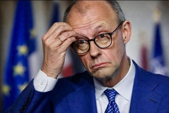 Evropa bez síly míří podle Merze do područí velmocí